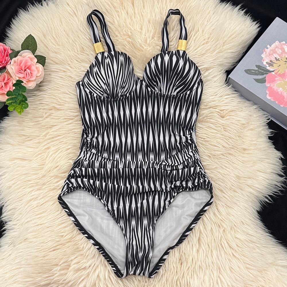 Black and White Patterned Swimsuit
